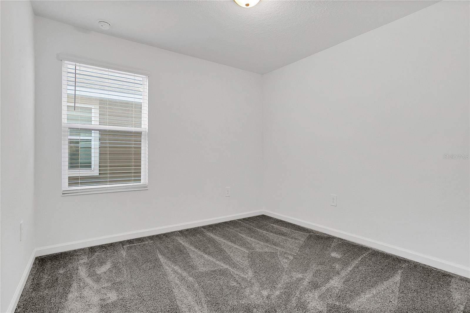 26159 FEATHERGRASS CIR