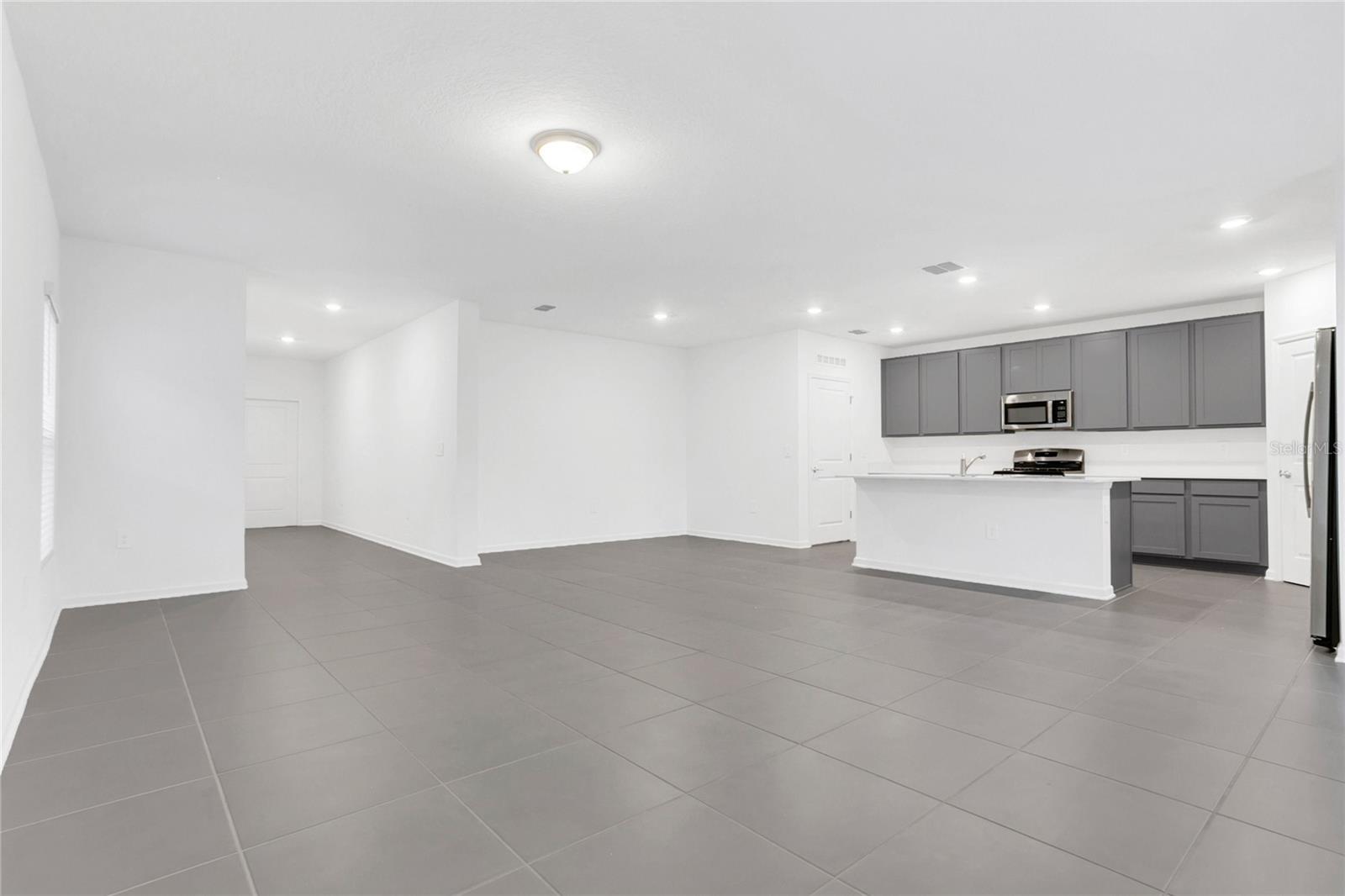 26159 FEATHERGRASS CIR