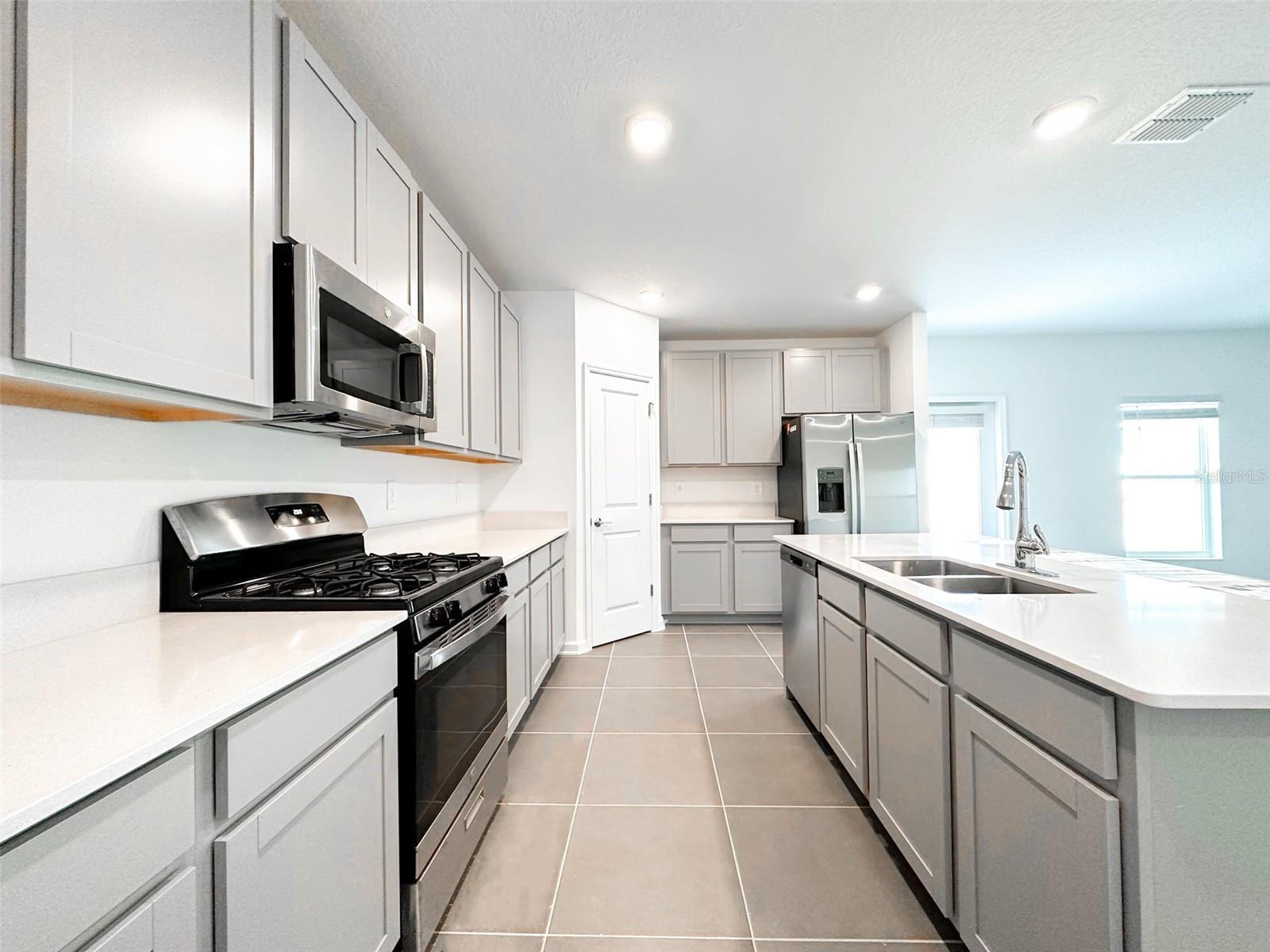 26159 FEATHERGRASS CIR