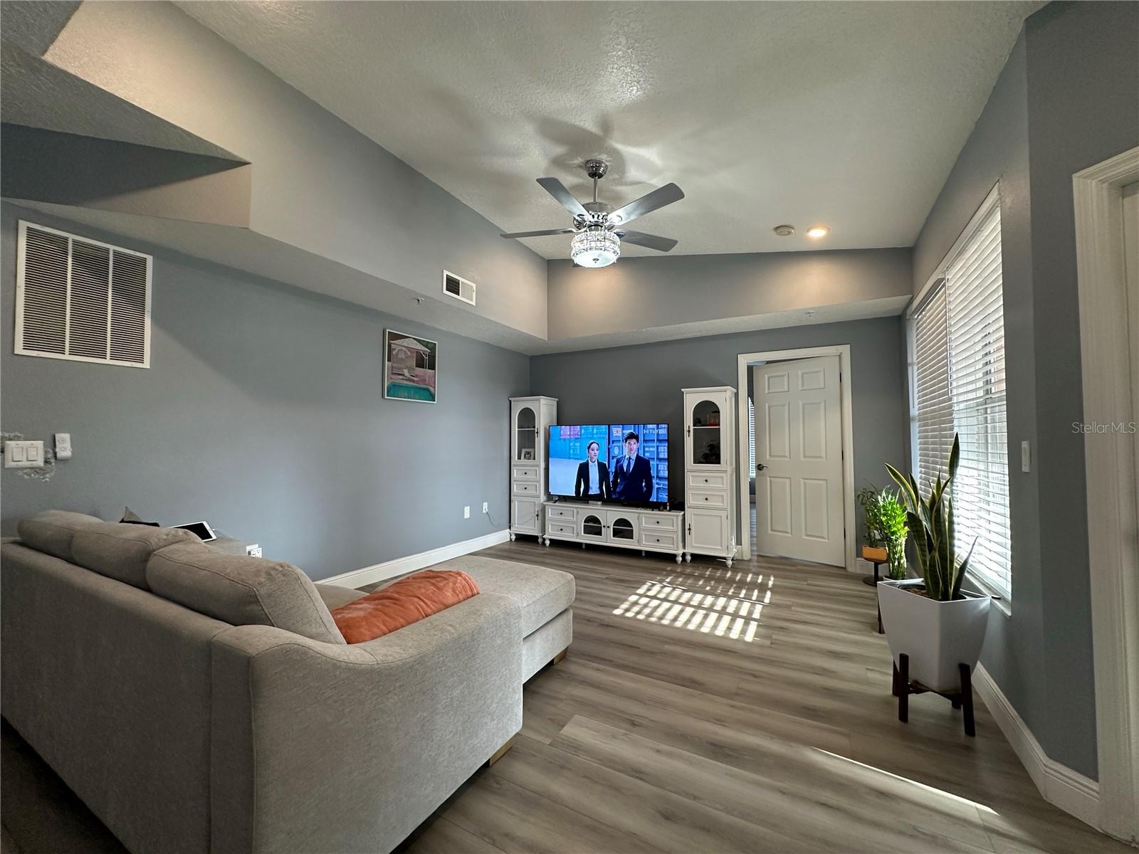 5554 METROWEST BLVD #312