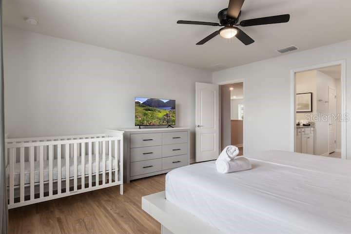 7372 OAKMOSS LOOP