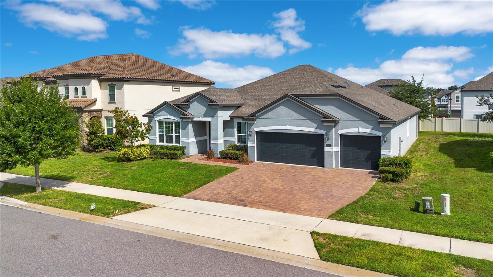 731 BROOKS FIELD DR