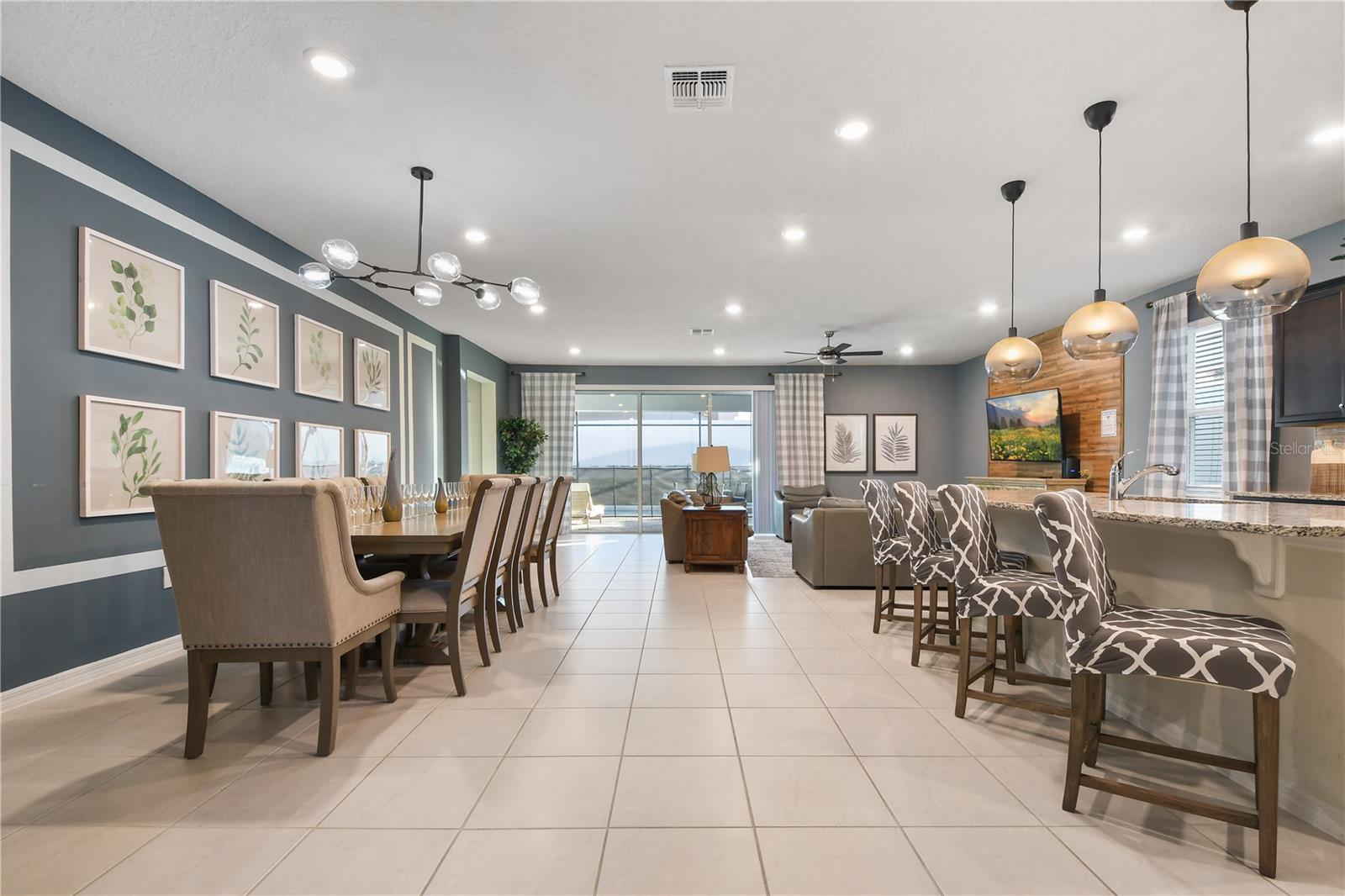 2060 LELANI CIR