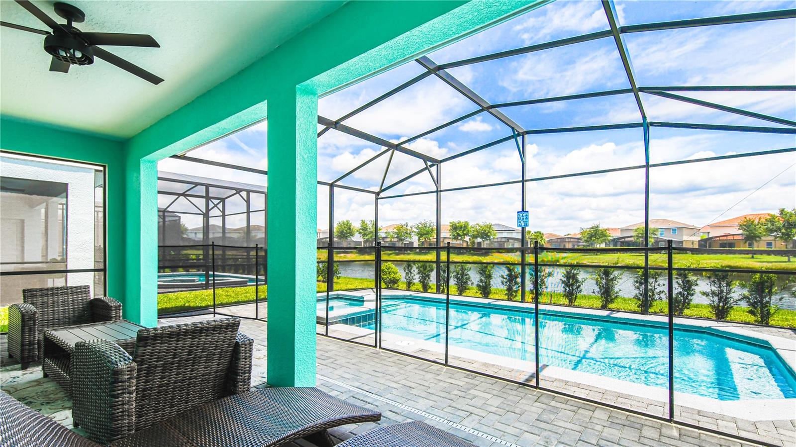 7219 OAKMOSS LOOP