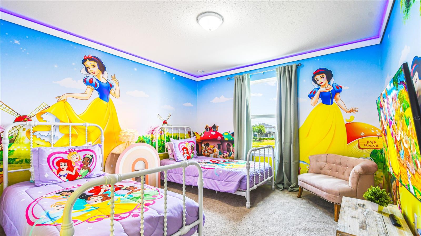 7219 OAKMOSS LOOP