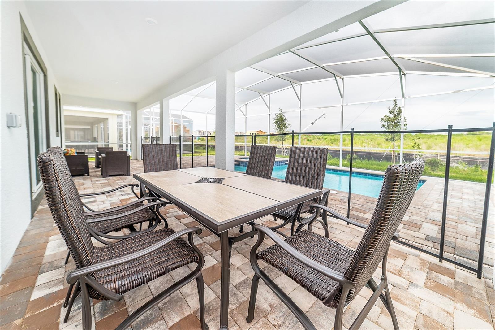 531 PEBBLE BEACH DR