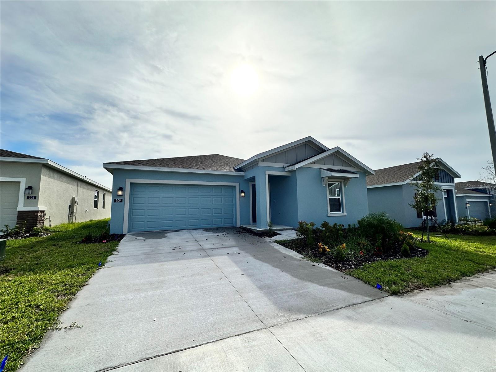 309 LOCH CT