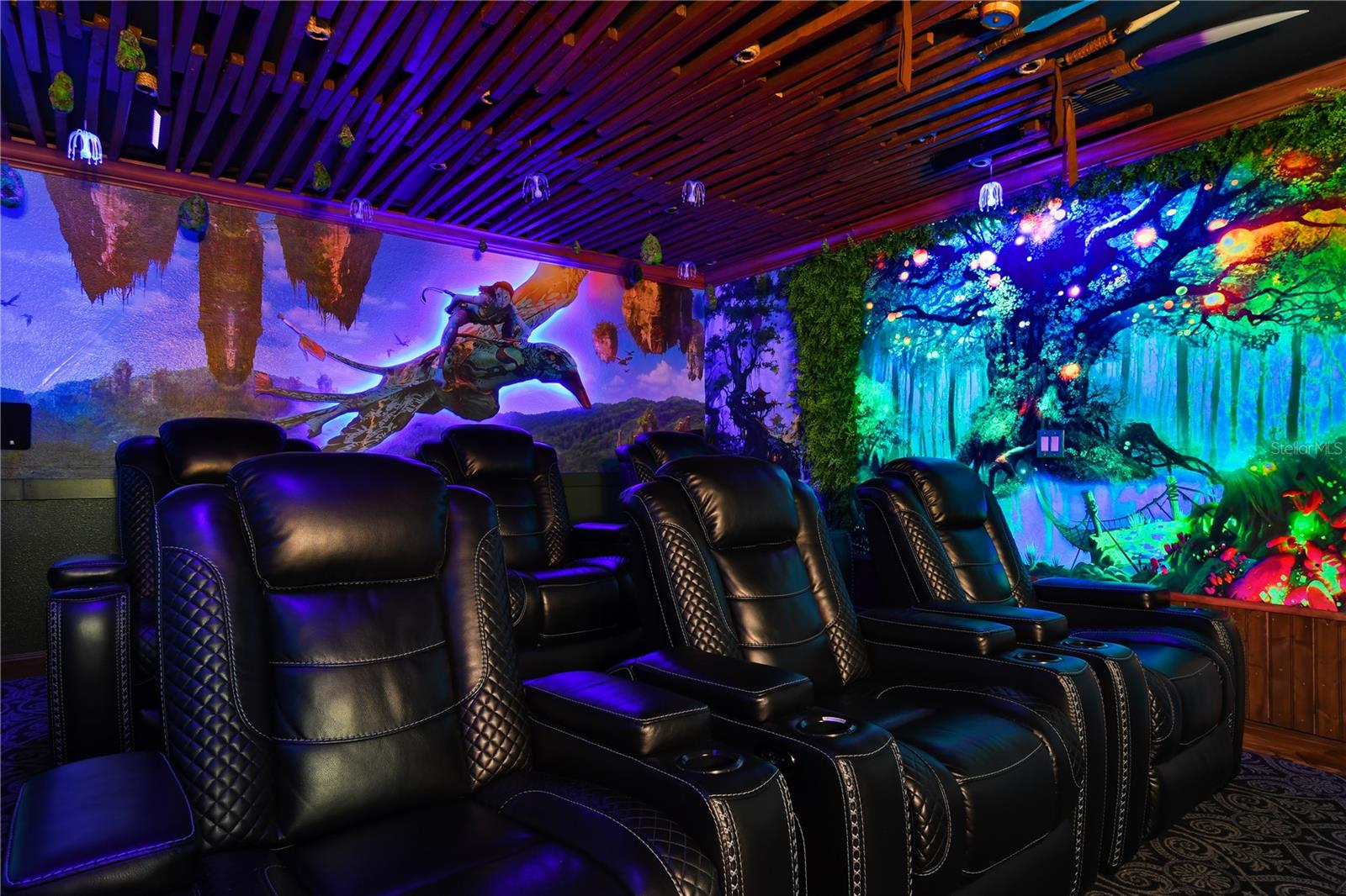 1415 MOON VALLEY DR