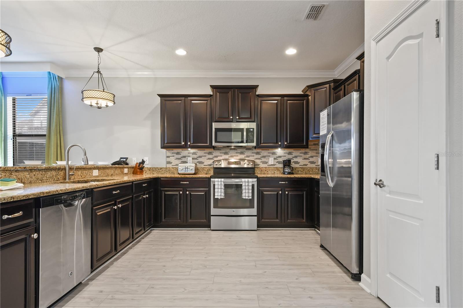 1415 MOON VALLEY DR