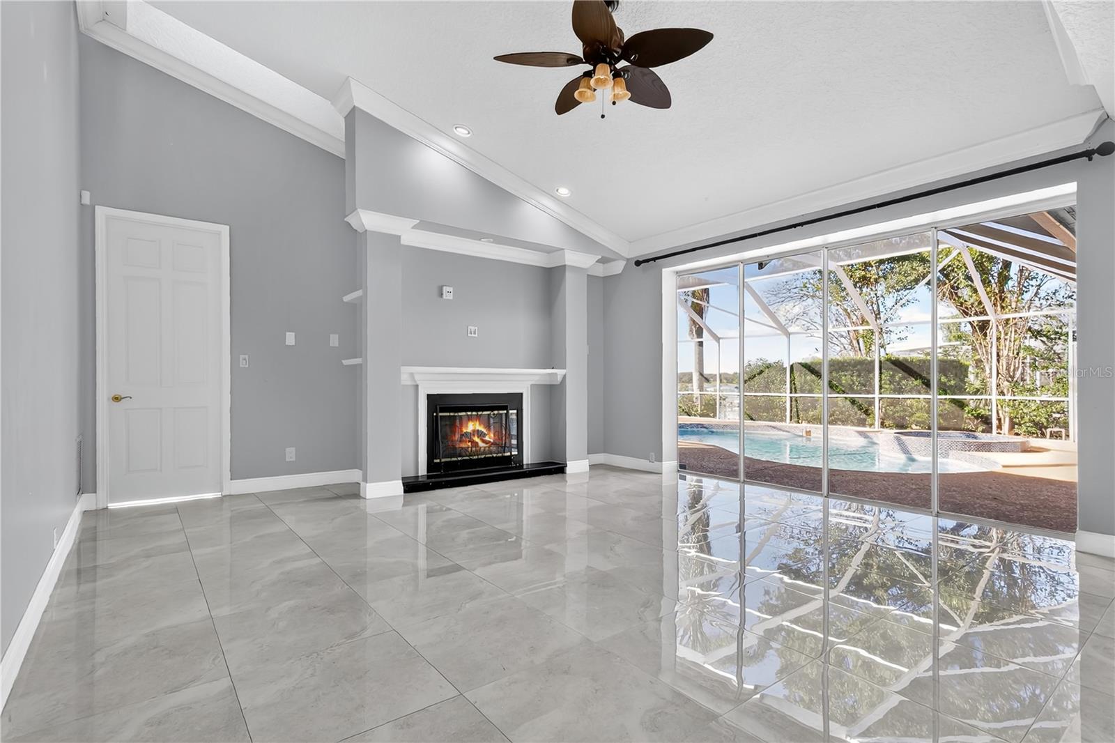 6719 FAIRWAY COVE DR