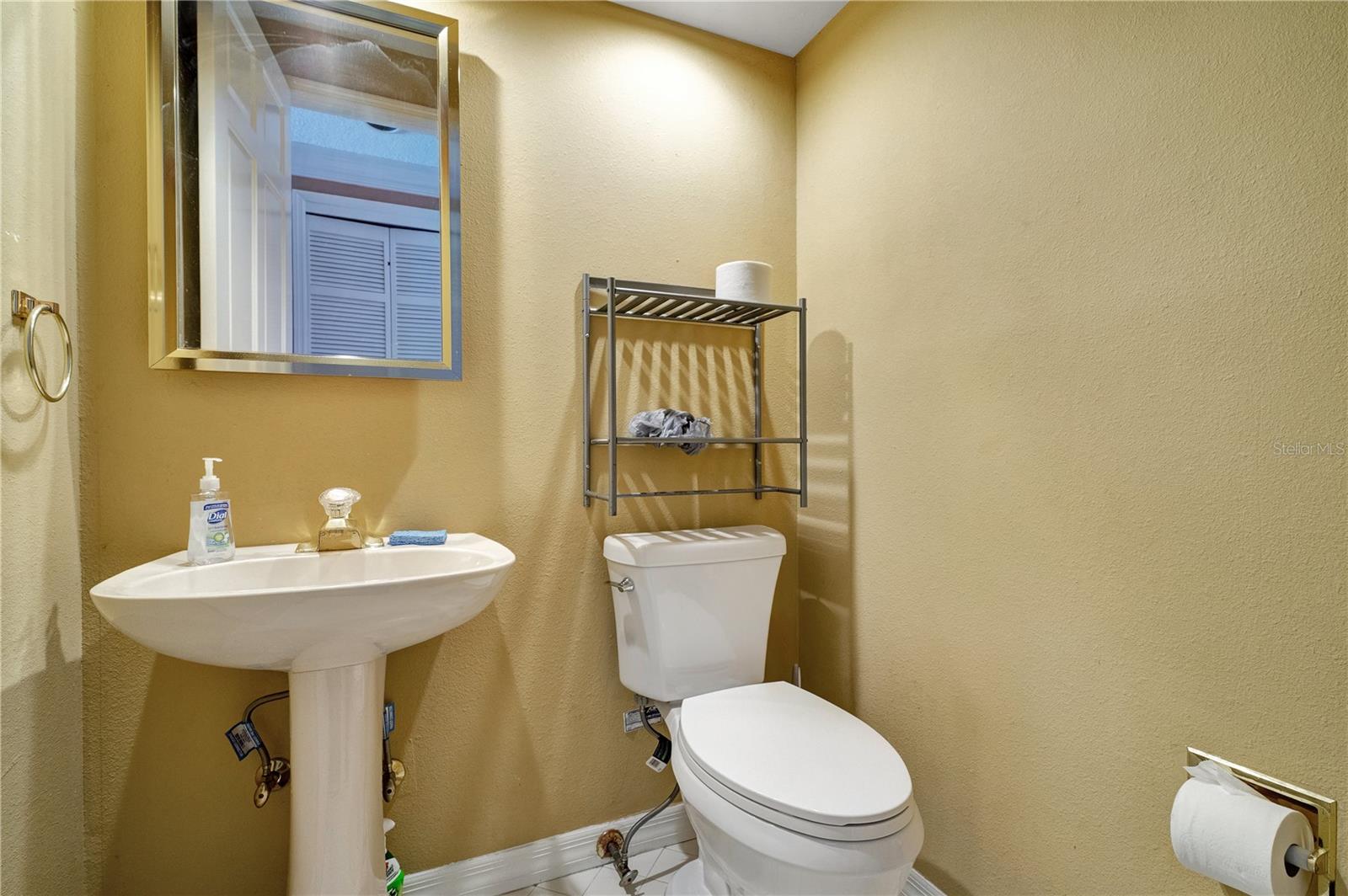 6719 FAIRWAY COVE DR