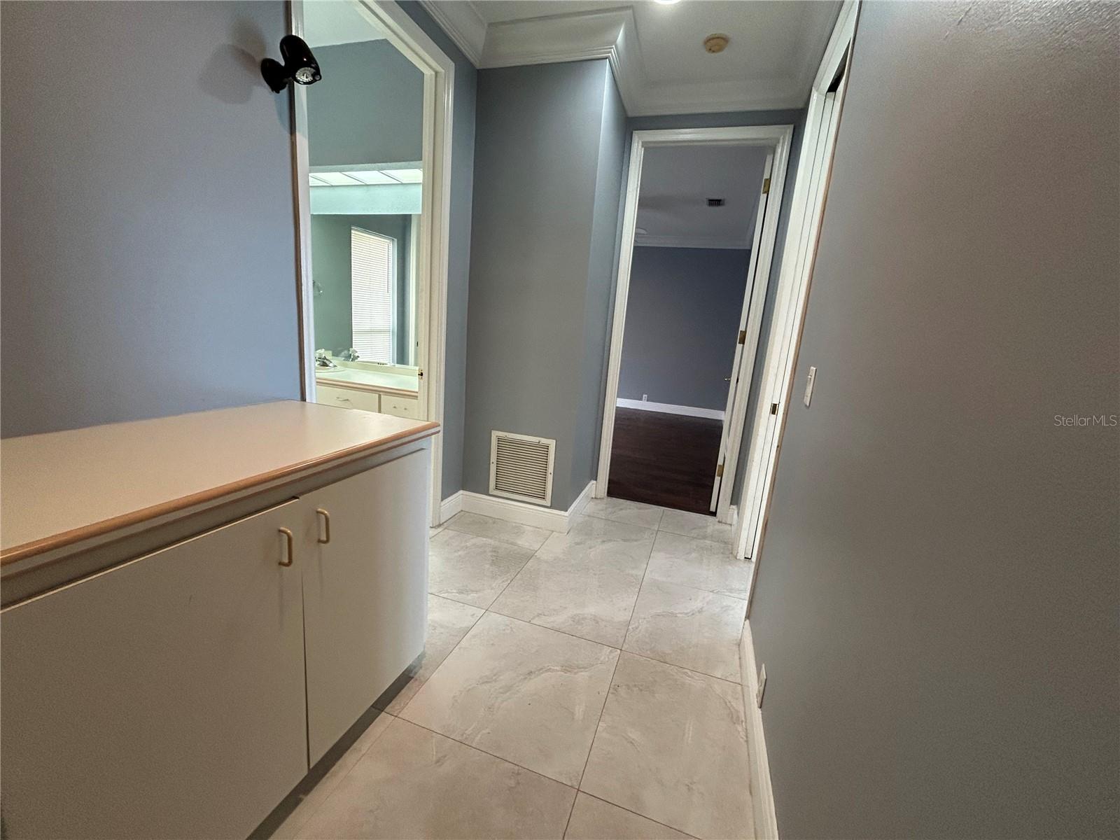 6719 FAIRWAY COVE DR