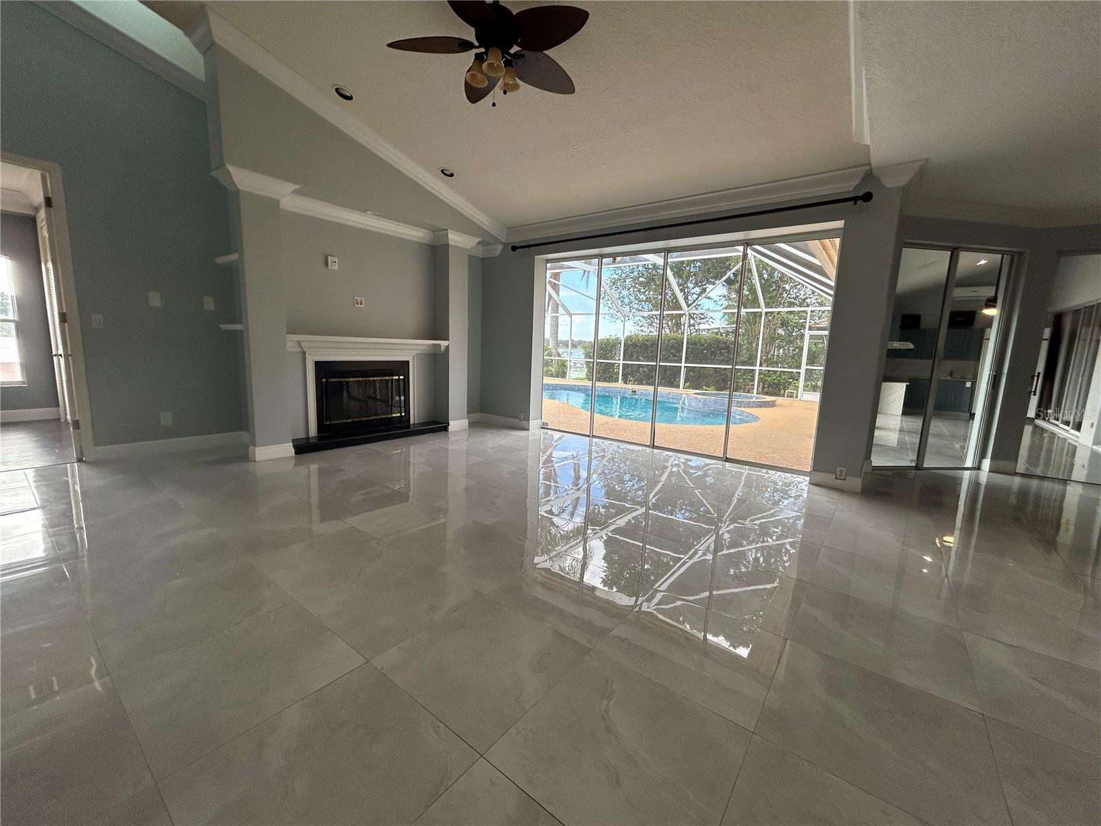 6719 FAIRWAY COVE DR