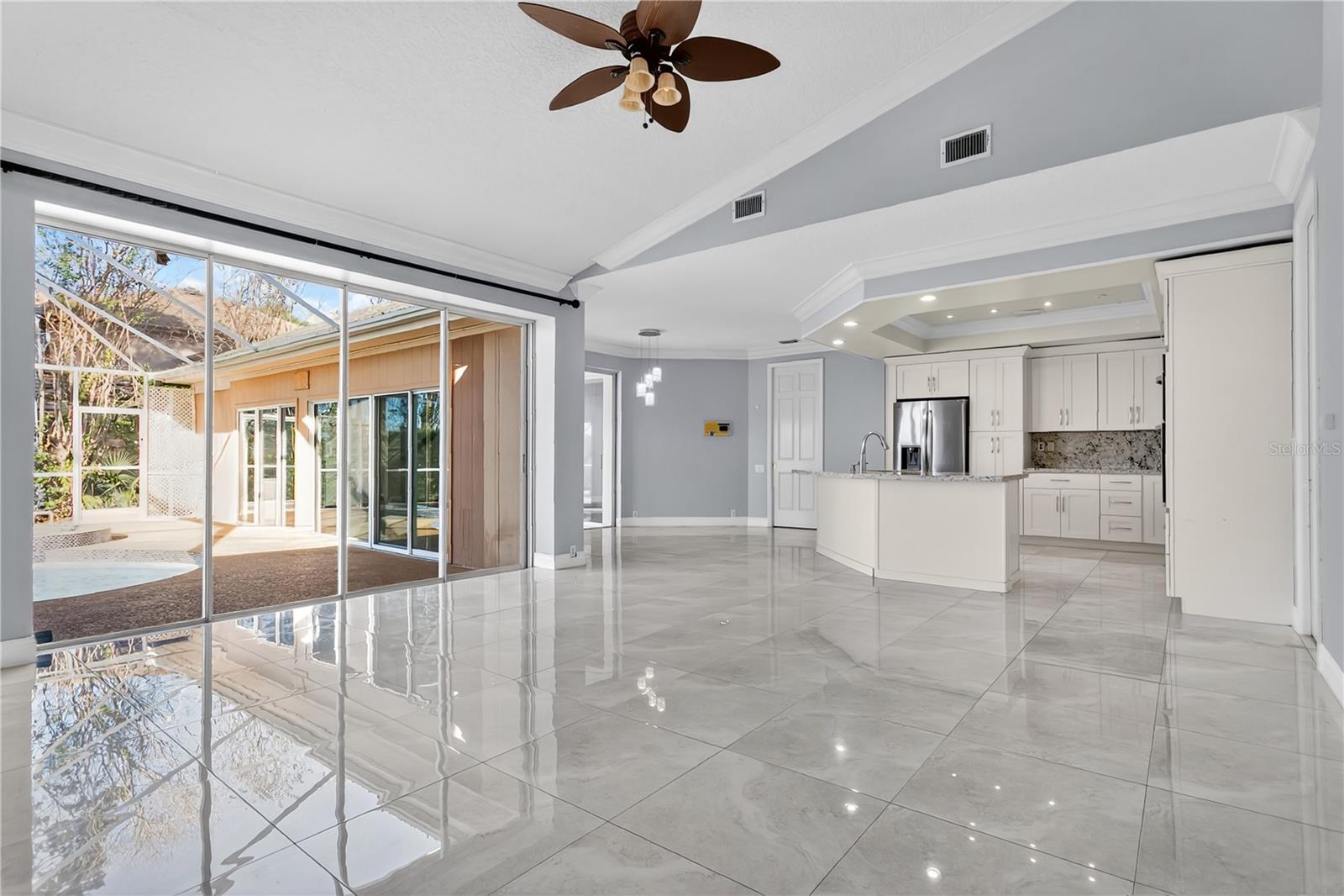 6719 FAIRWAY COVE DR