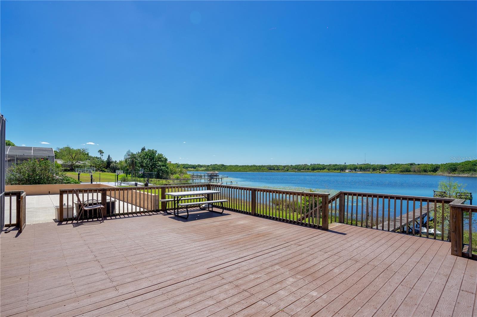 6719 FAIRWAY COVE DR