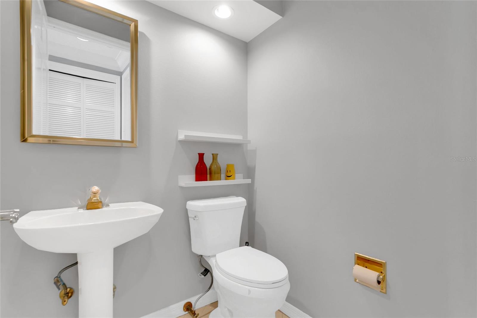 6719 FAIRWAY COVE DR