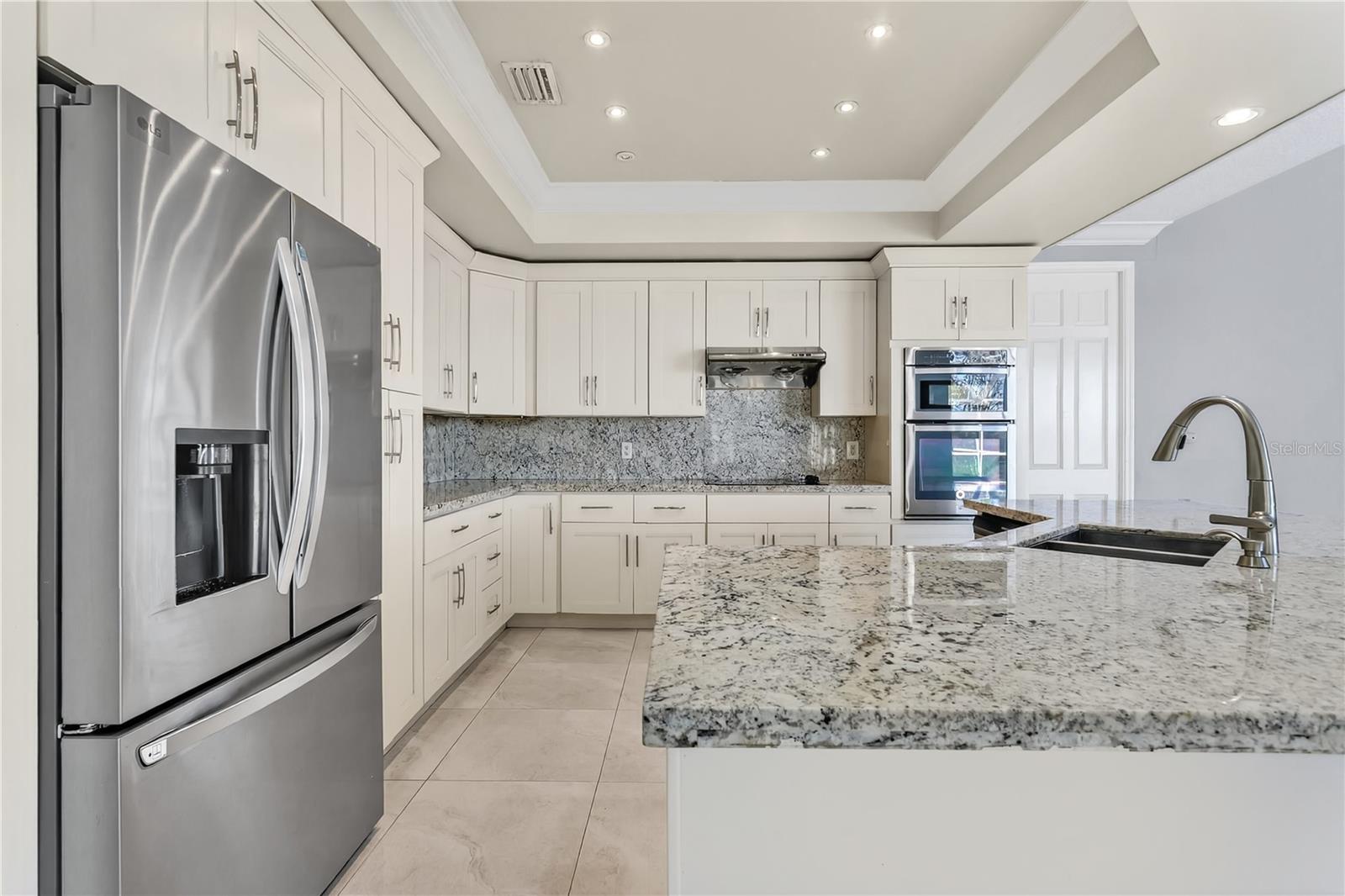 6719 FAIRWAY COVE DR