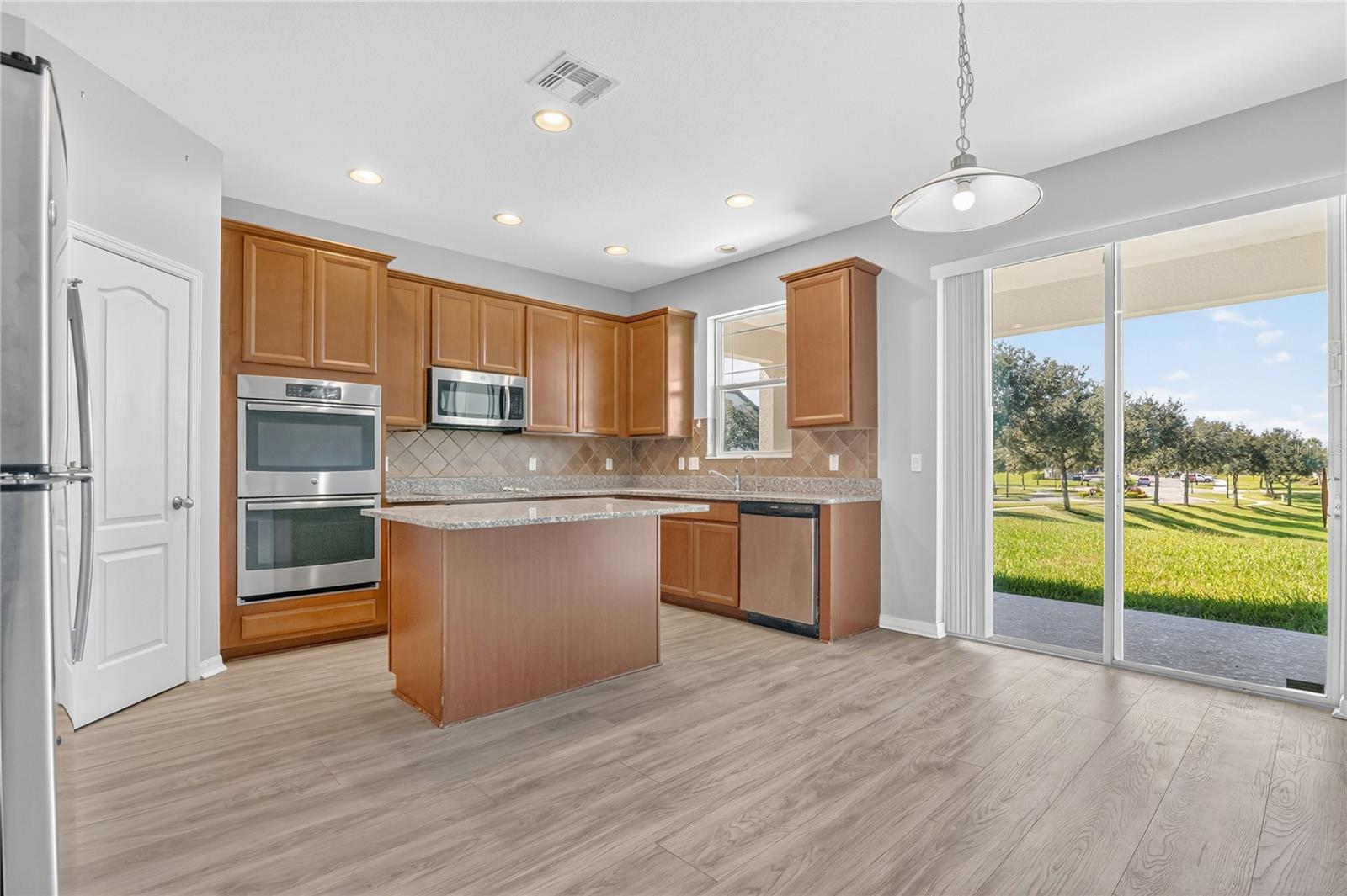 15898 CITRUS GROVE LOOP