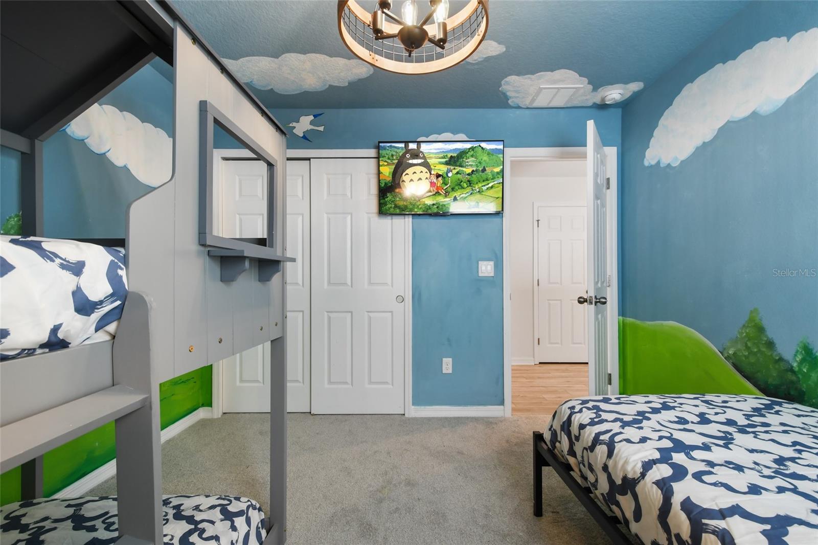 8903 COCONUT BREEZE DR