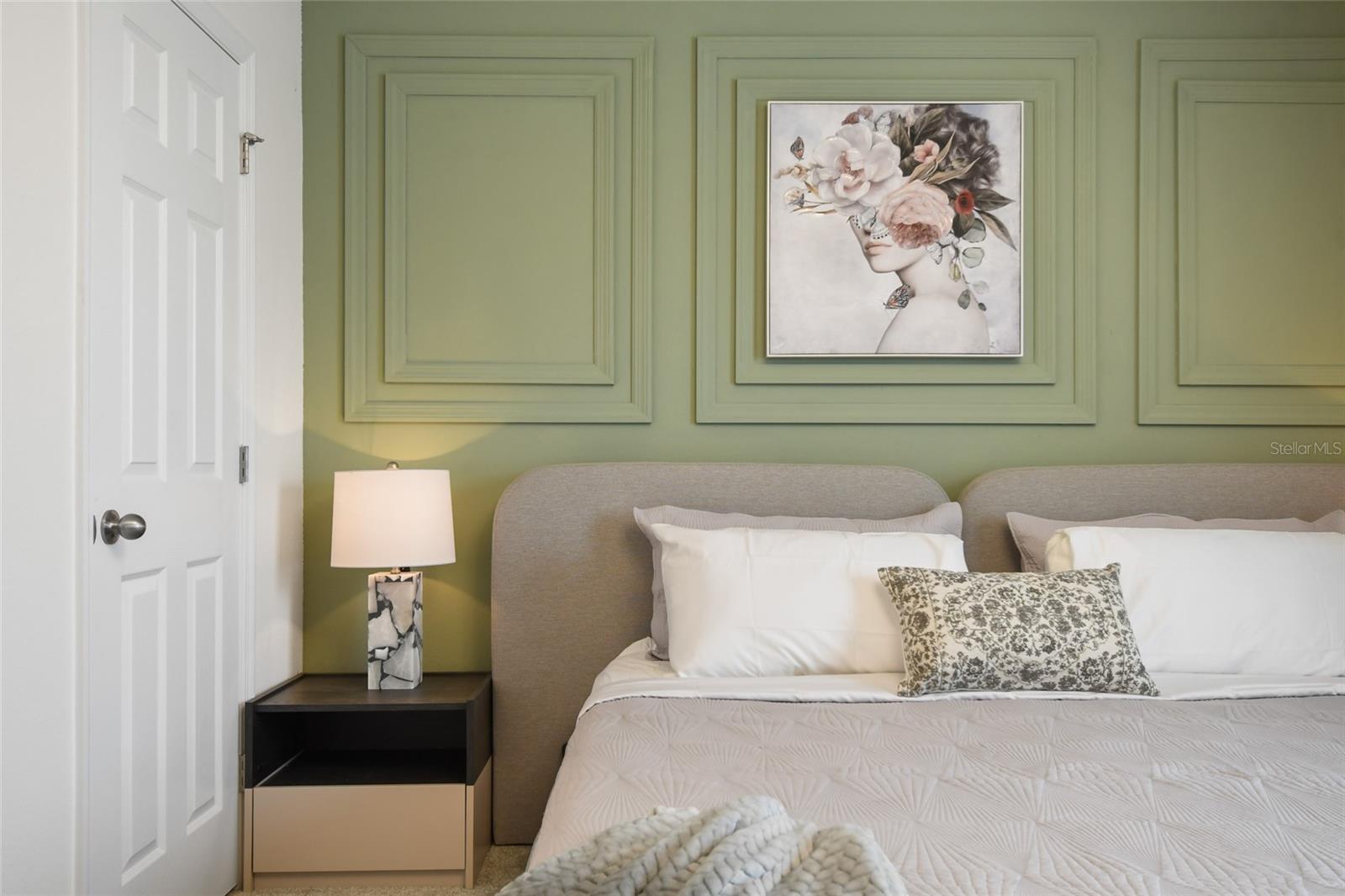 8903 COCONUT BREEZE DR