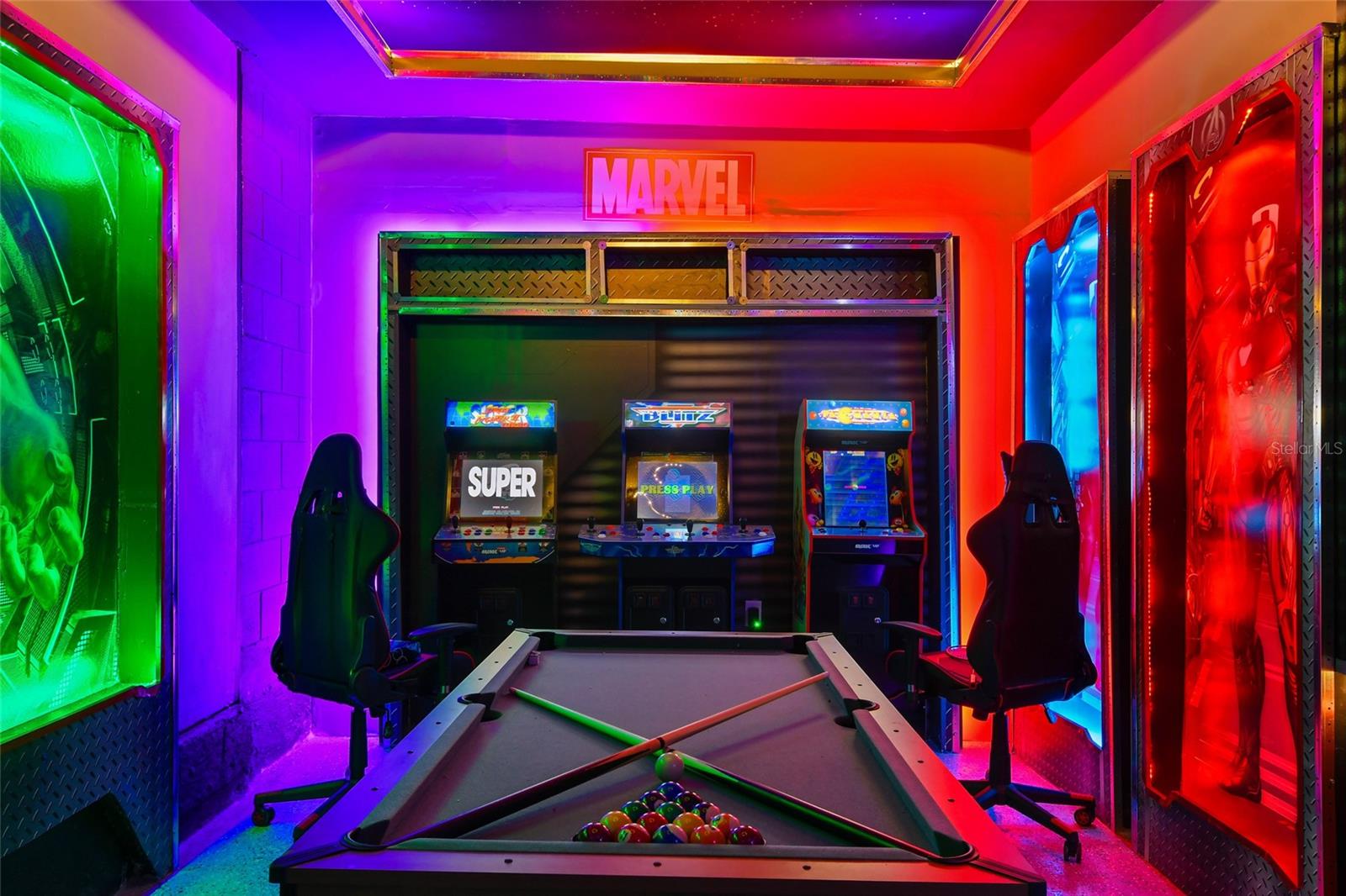 8903 COCONUT BREEZE DR