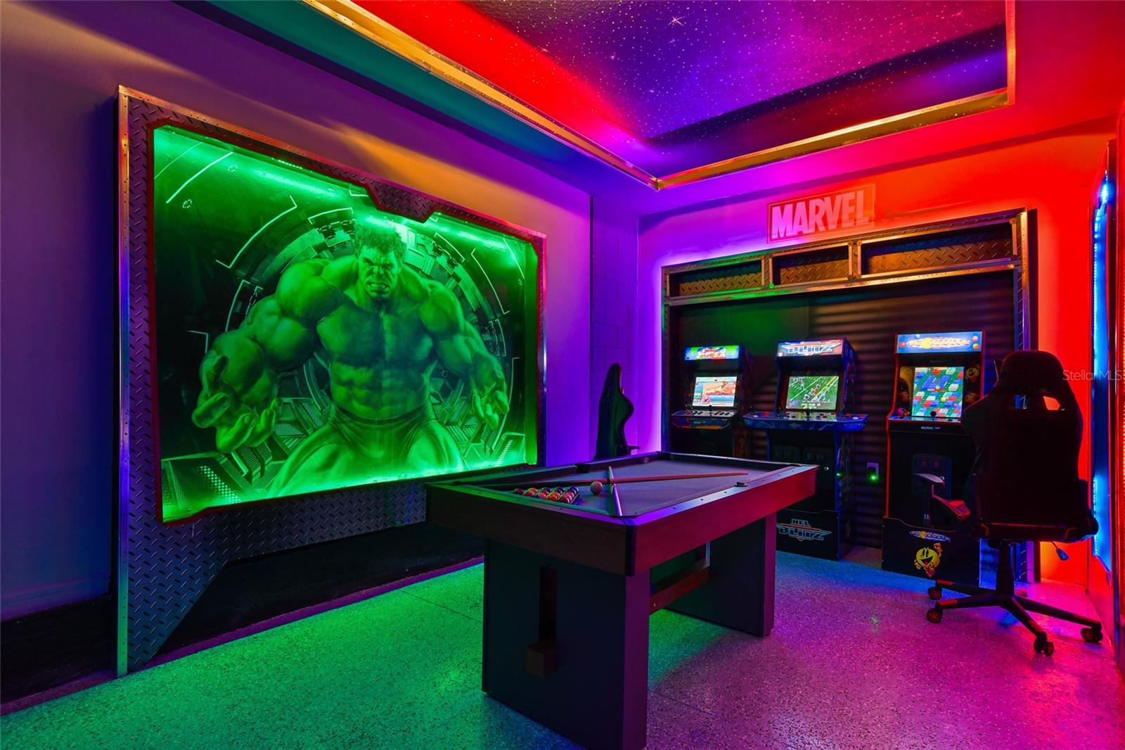 8903 COCONUT BREEZE DR