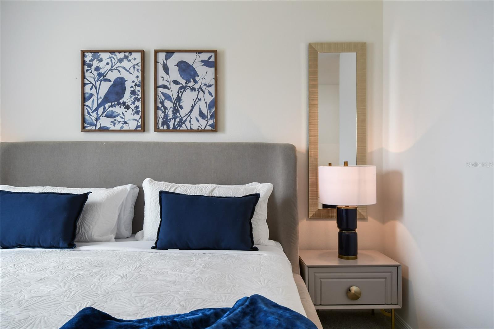 8903 COCONUT BREEZE DR