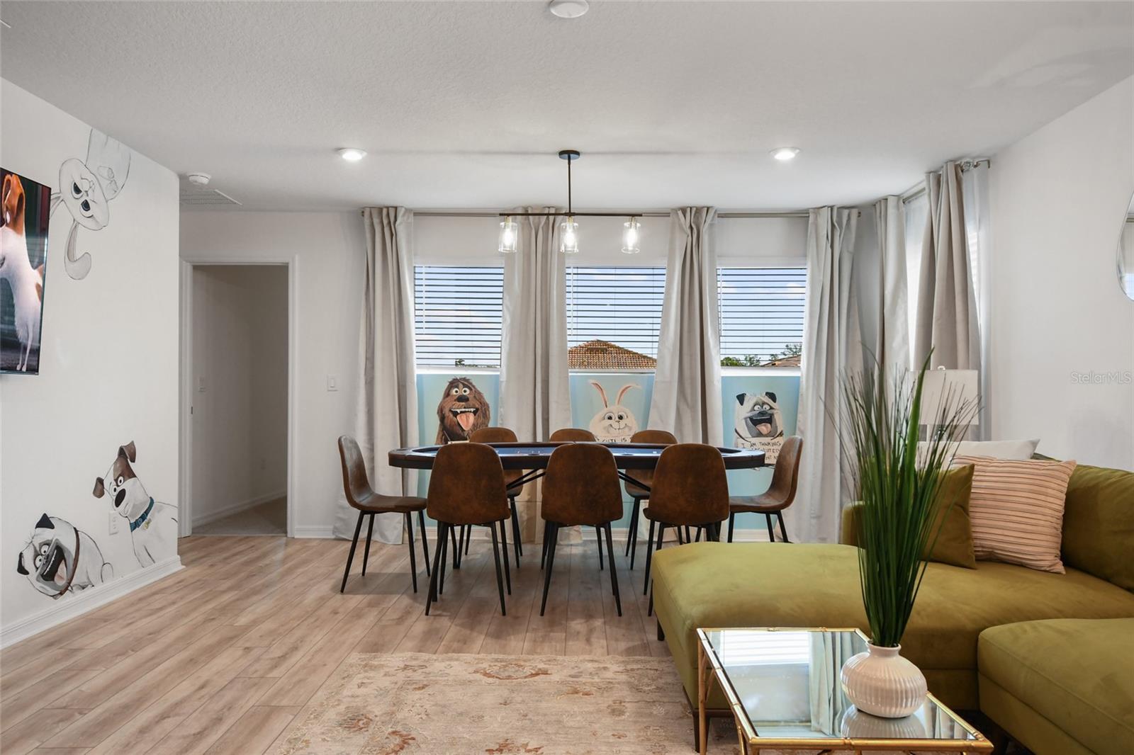 8903 COCONUT BREEZE DR