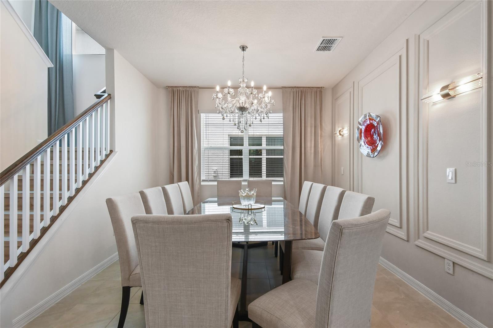 8903 COCONUT BREEZE DR