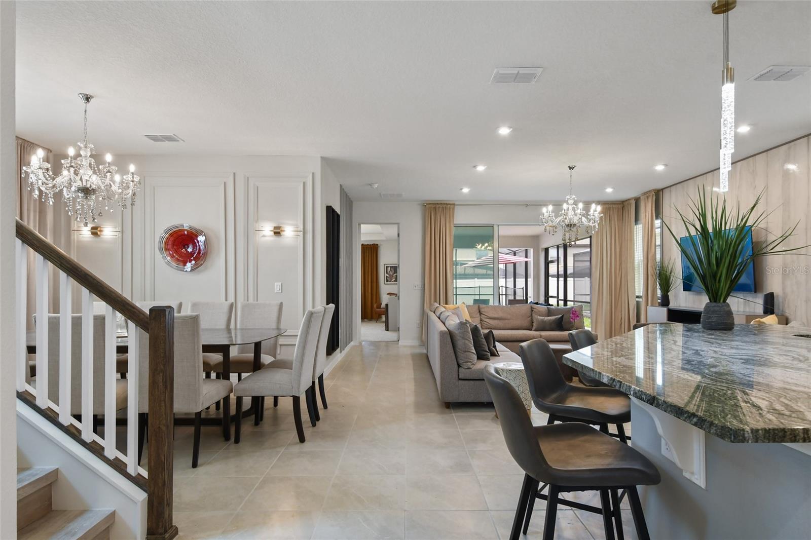 8903 COCONUT BREEZE DR