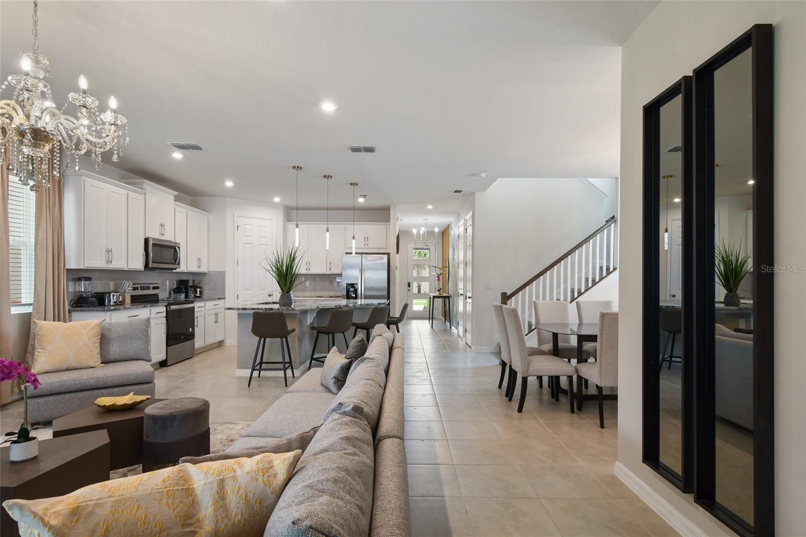 8903 COCONUT BREEZE DR