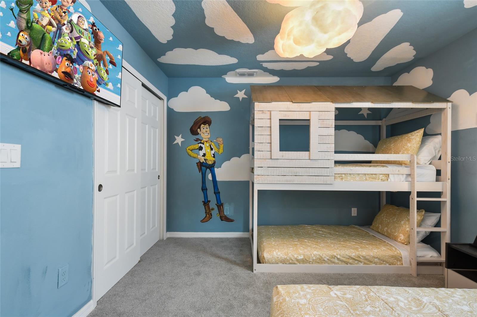 8903 COCONUT BREEZE DR