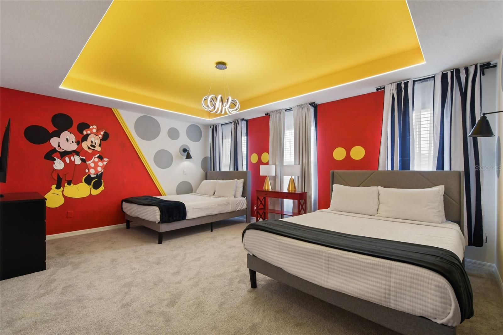 8903 COCONUT BREEZE DR