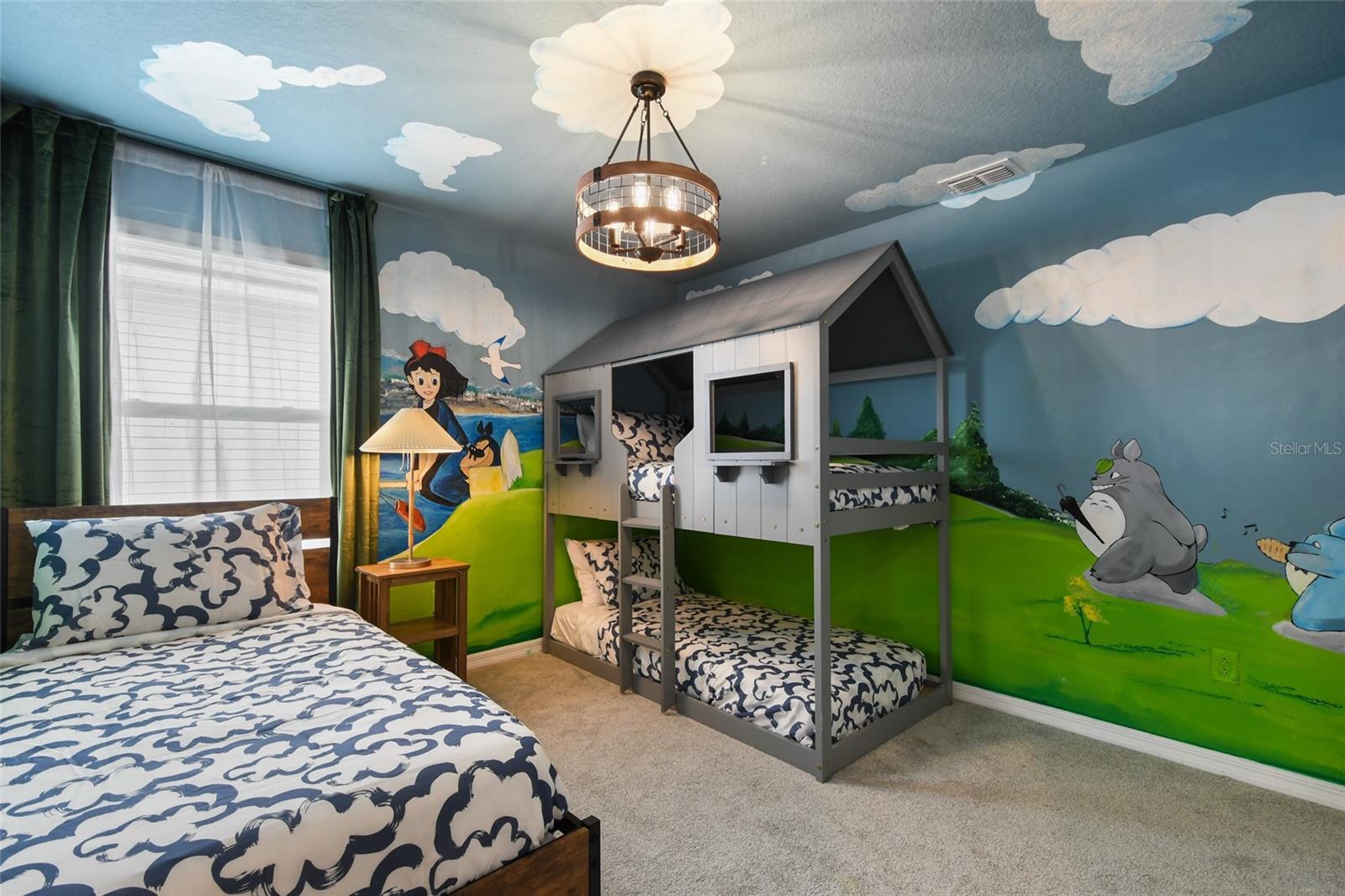 8903 COCONUT BREEZE DR