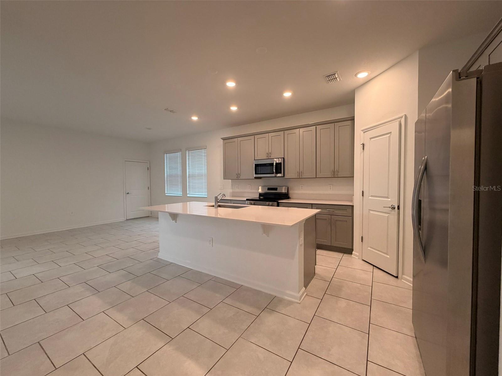 2030 SHAGGY FISHER DR