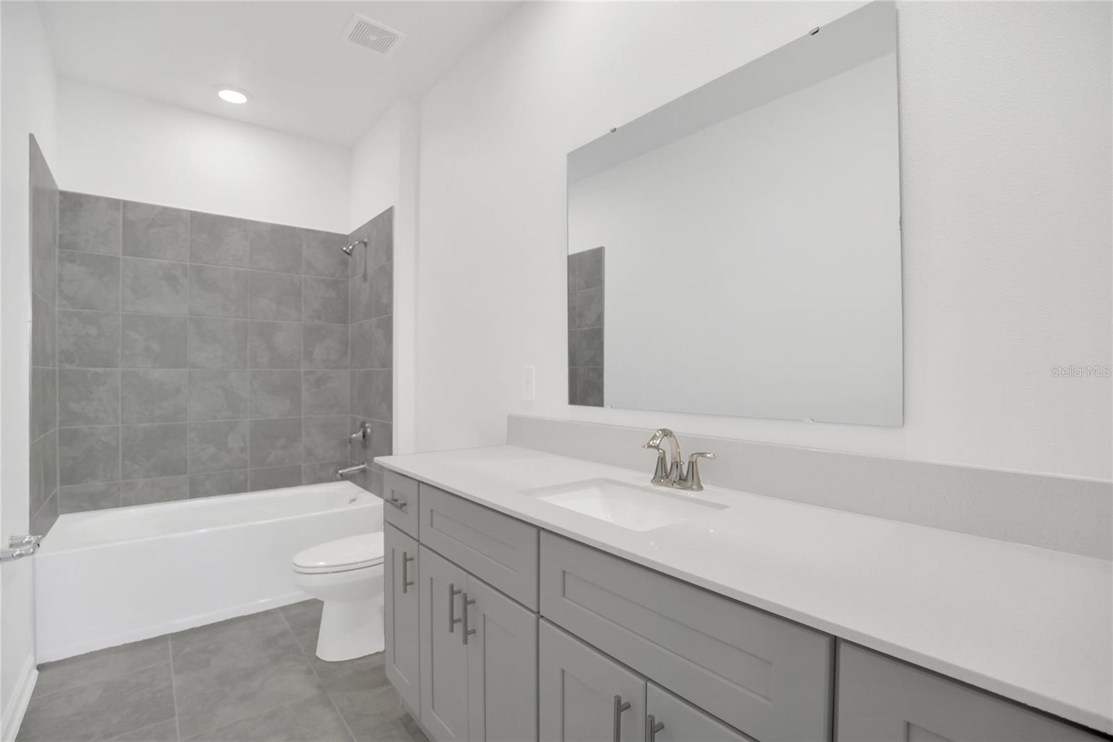 2048 SHAGGY FISHER DR