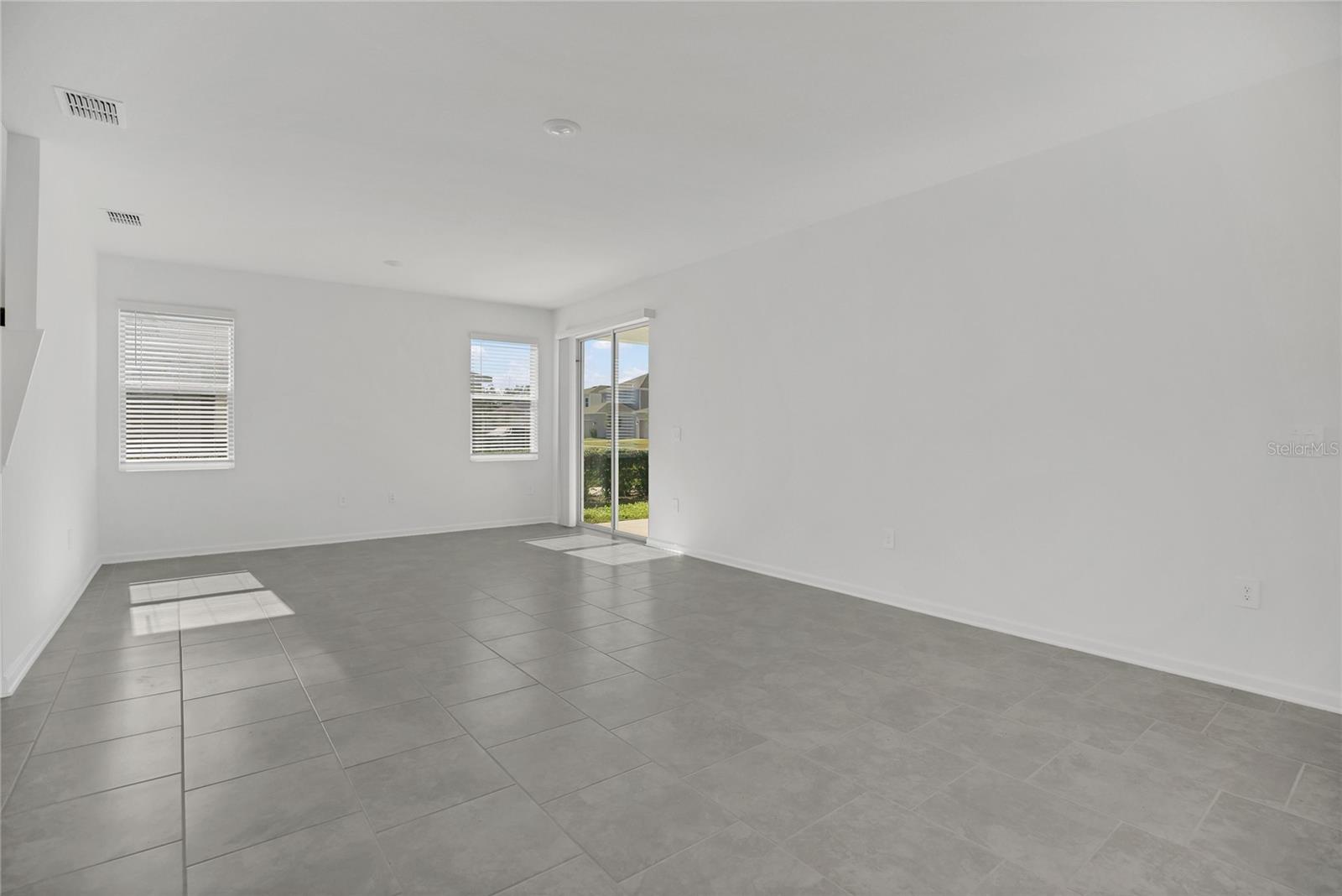 2048 SHAGGY FISHER DR