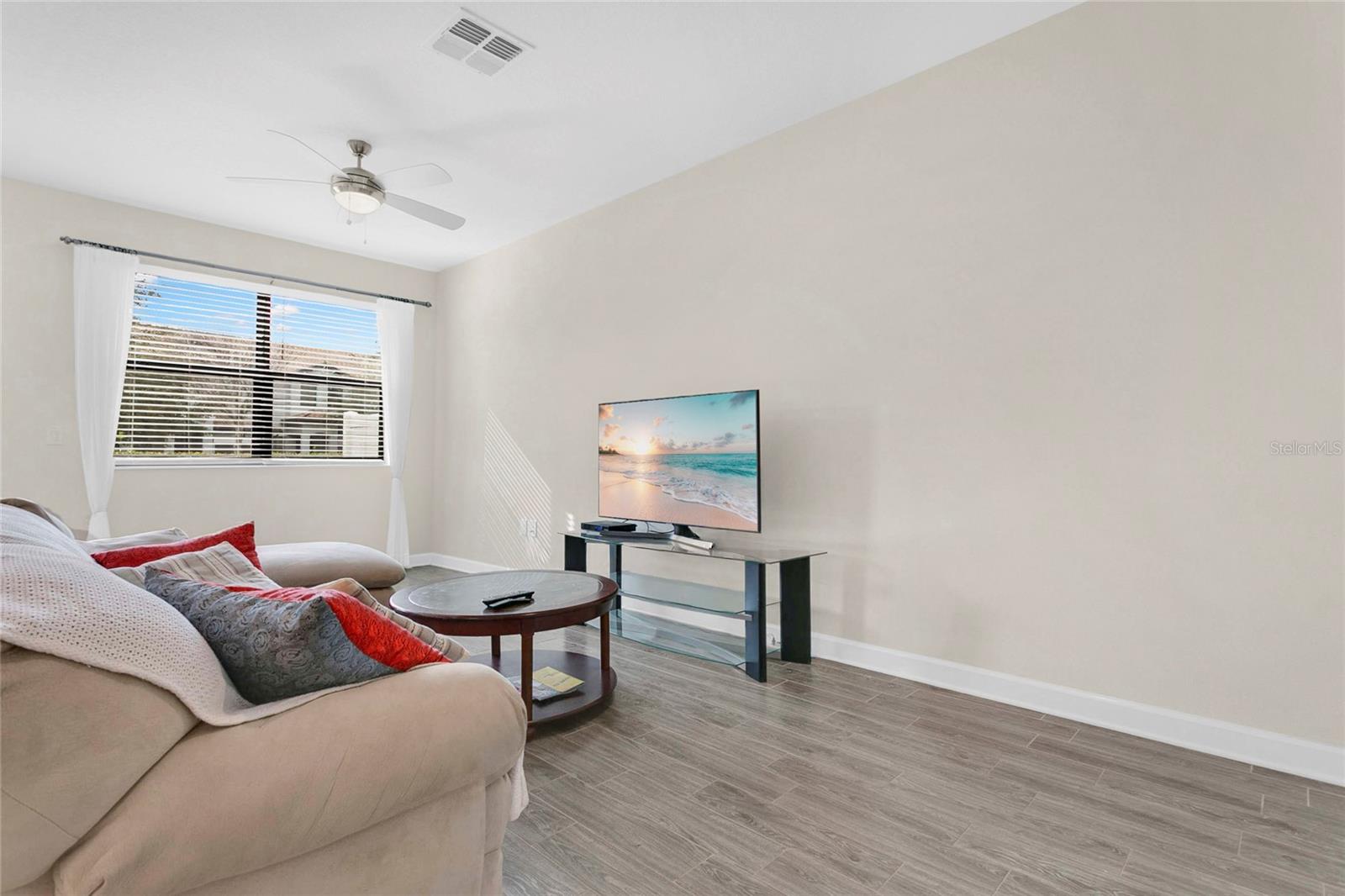 1208 PAYNE STEWART DR