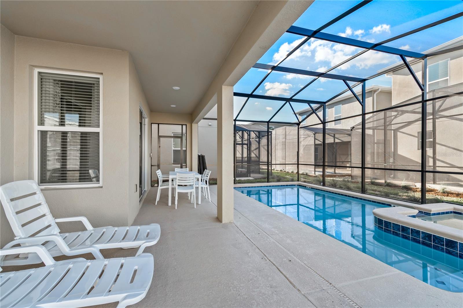 3032 PROTAGONIST ST