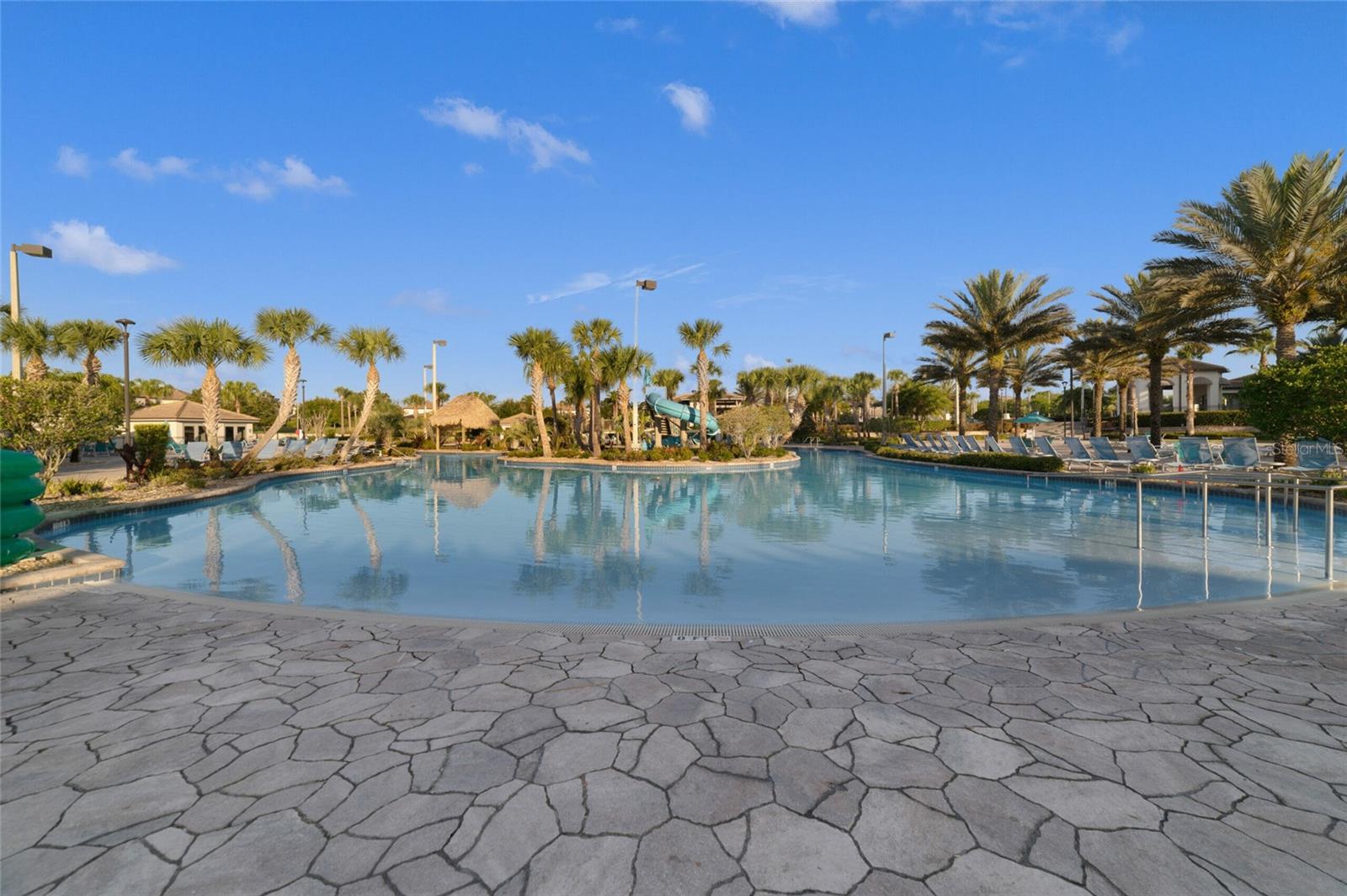 8942 CABOT CLIFFS DR