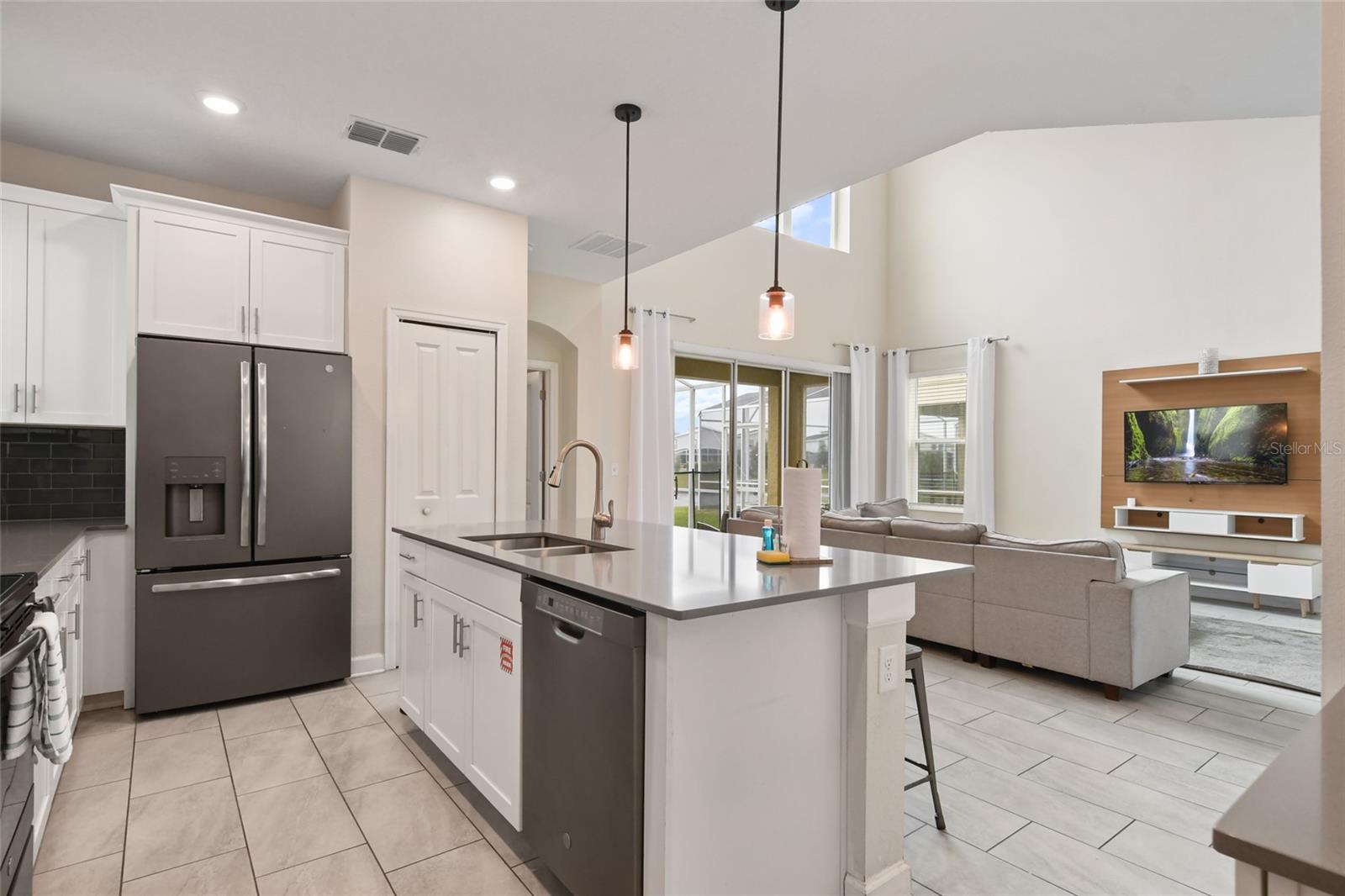 8942 CABOT CLIFFS DR