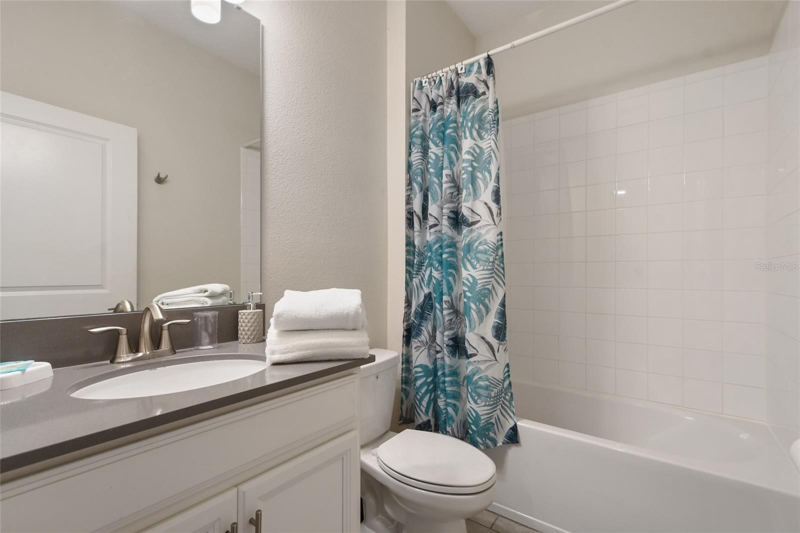 8942 CABOT CLIFFS DR