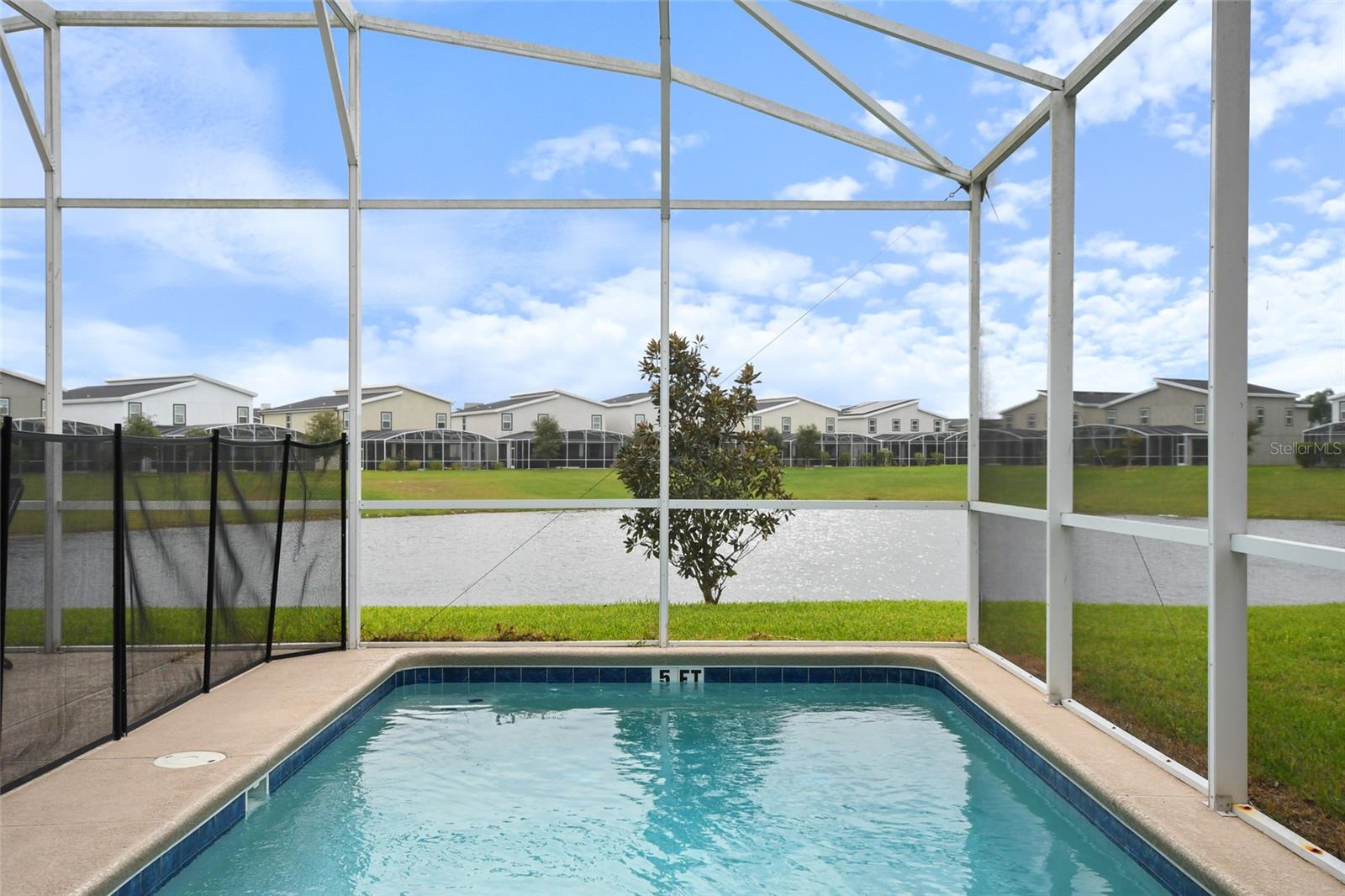 8942 CABOT CLIFFS DR