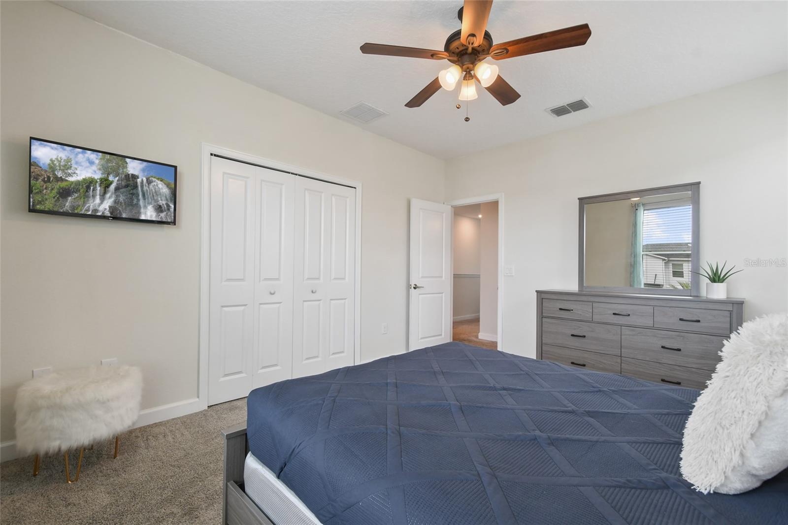 8942 CABOT CLIFFS DR