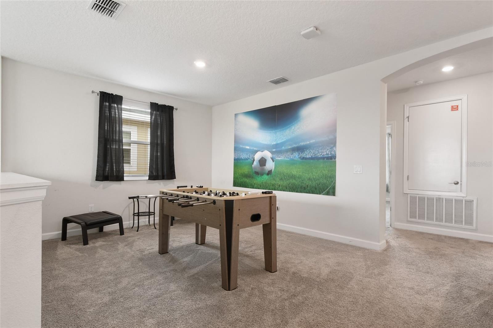 8942 CABOT CLIFFS DR