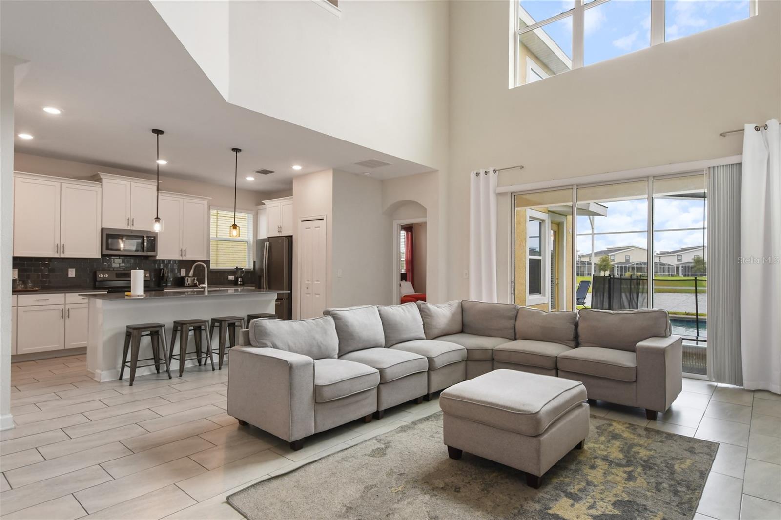 8942 CABOT CLIFFS DR