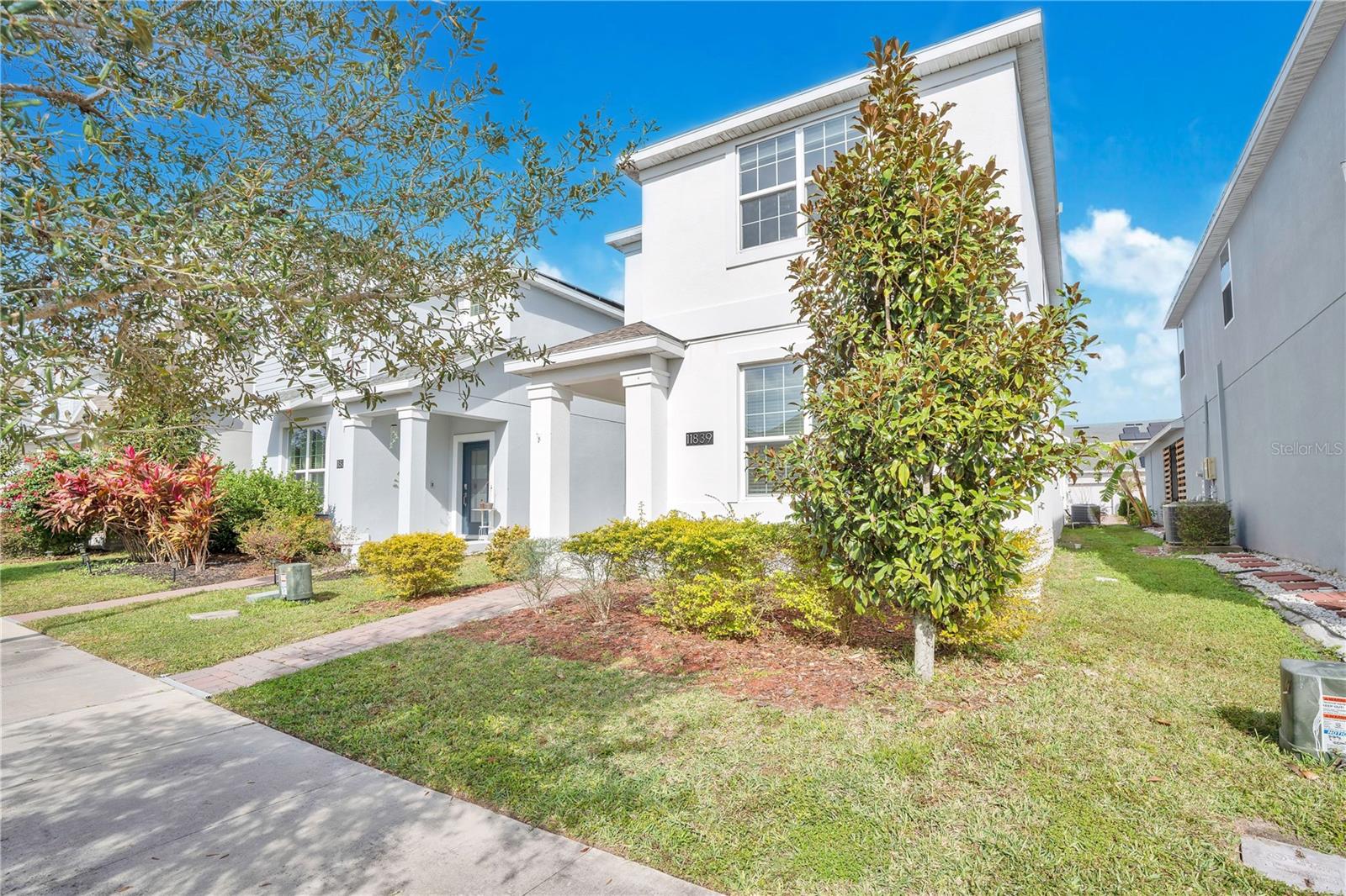 11839 CHARADES ST