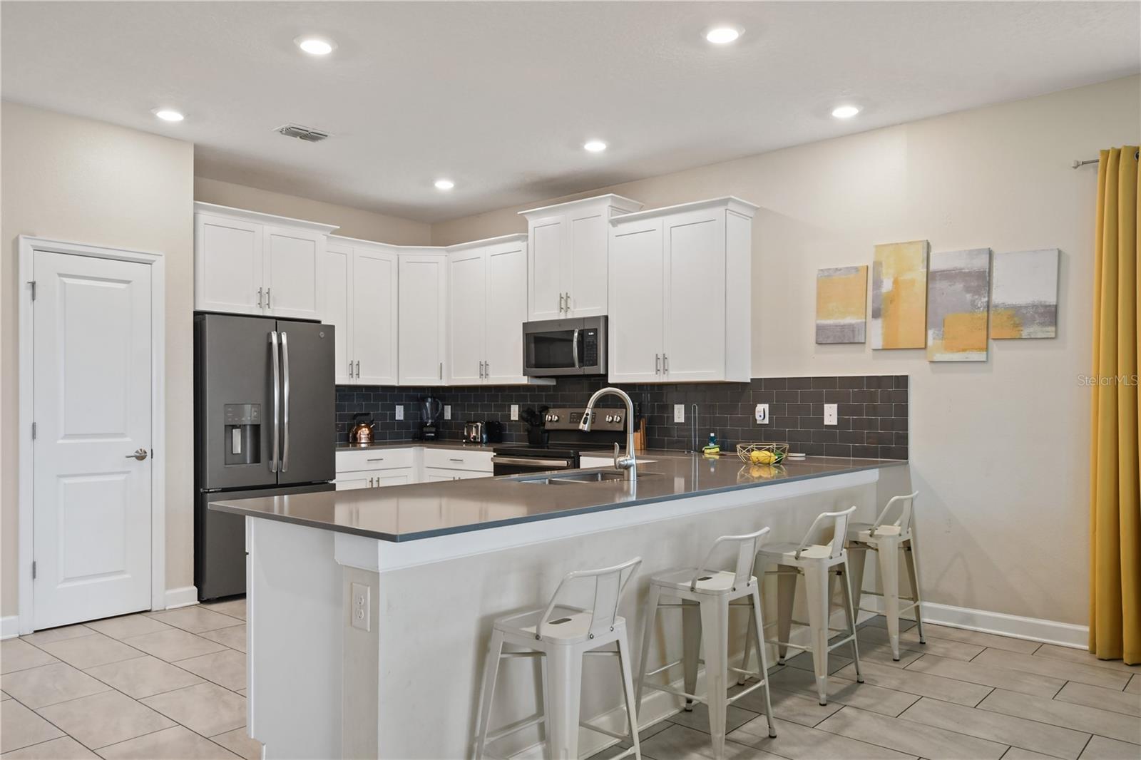 8834 CABOT CLIFFS DR