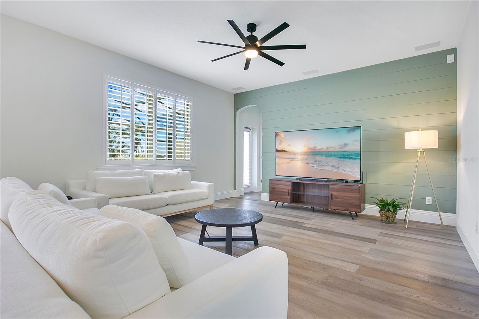 15049 SPINNAKER COVE LN