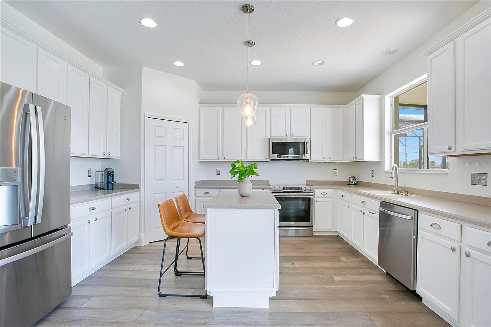 15049 SPINNAKER COVE LN